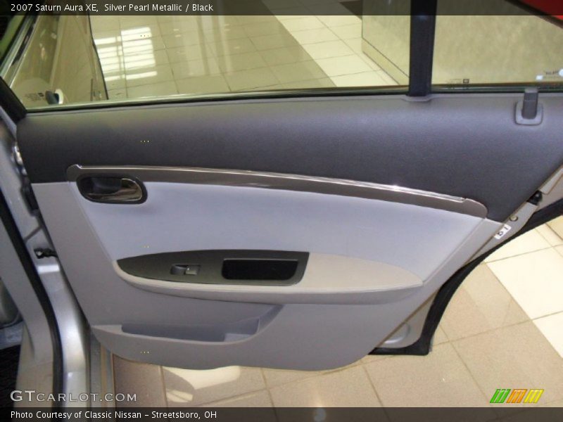 Silver Pearl Metallic / Black 2007 Saturn Aura XE