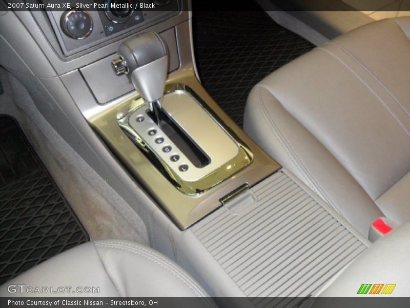 Silver Pearl Metallic / Black 2007 Saturn Aura XE