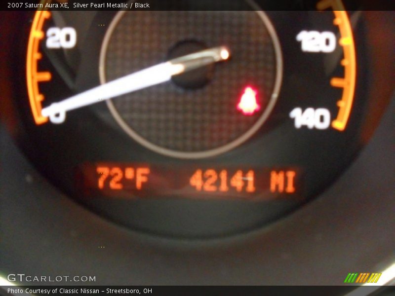 Silver Pearl Metallic / Black 2007 Saturn Aura XE