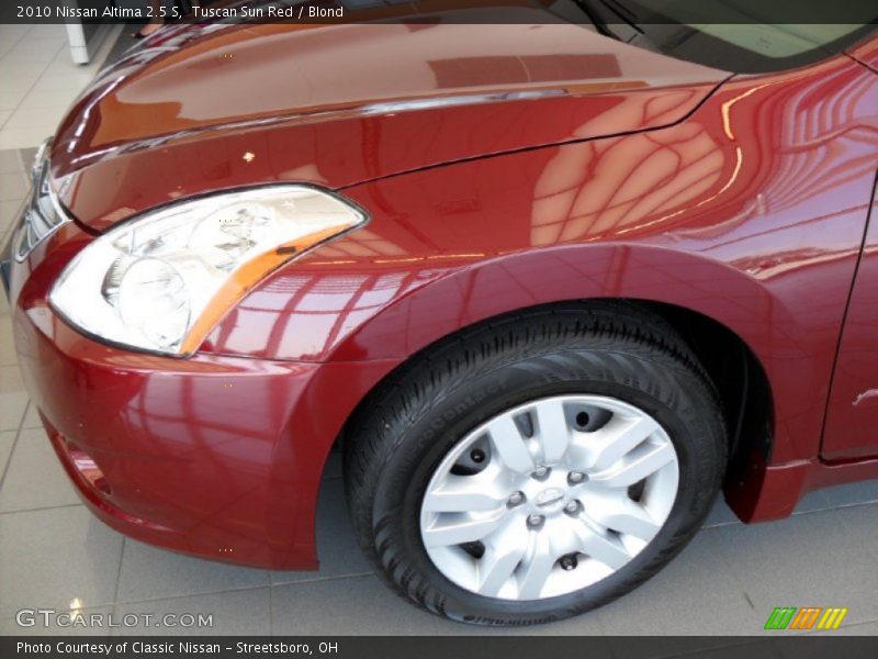 Tuscan Sun Red / Blond 2010 Nissan Altima 2.5 S