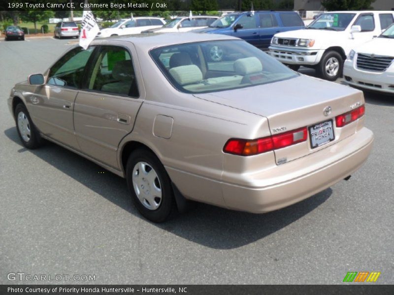 Cashmere Beige Metallic / Oak 1999 Toyota Camry CE