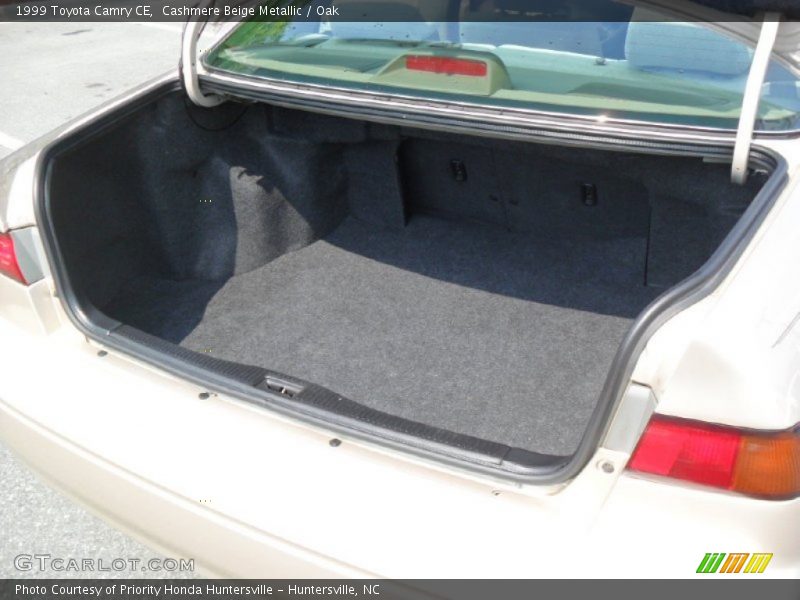 Cashmere Beige Metallic / Oak 1999 Toyota Camry CE
