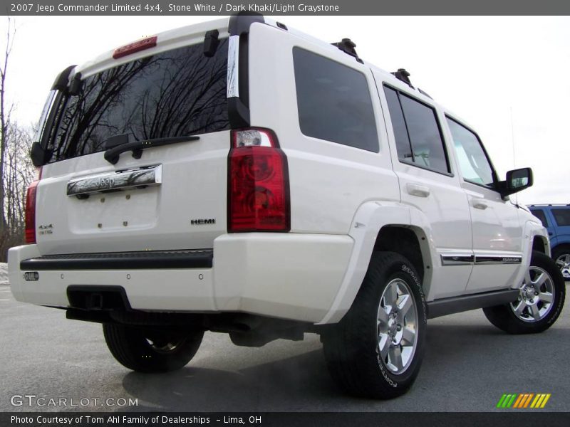 Stone White / Dark Khaki/Light Graystone 2007 Jeep Commander Limited 4x4