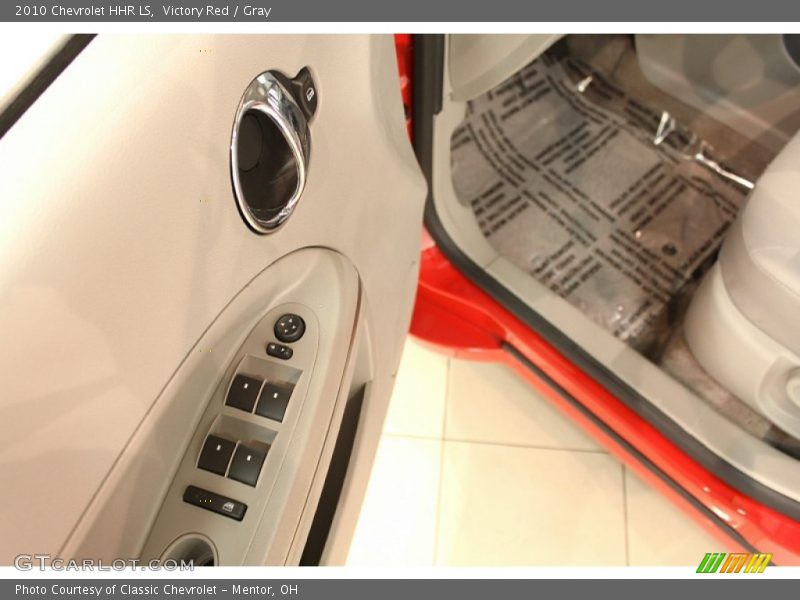 Victory Red / Gray 2010 Chevrolet HHR LS
