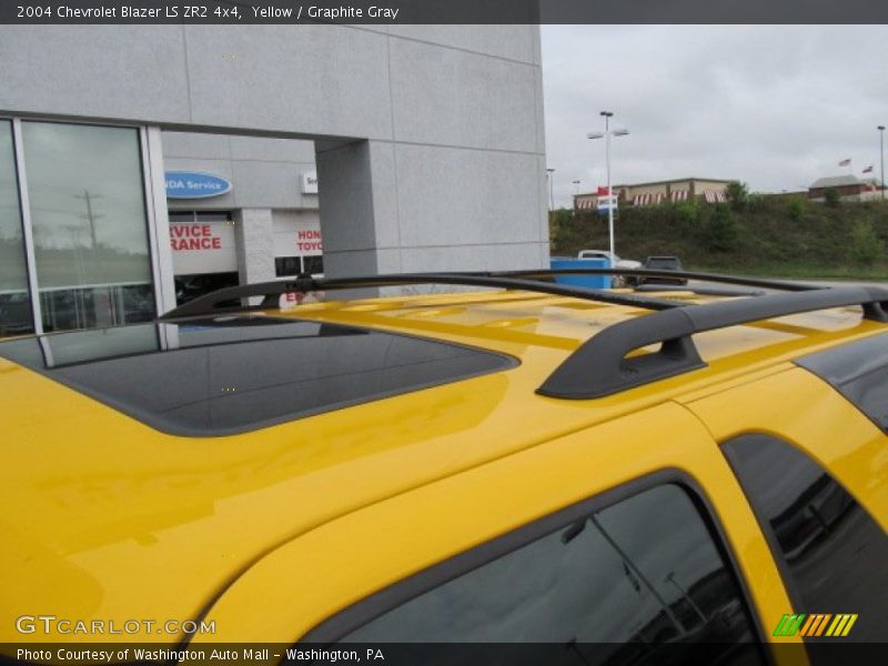 Yellow / Graphite Gray 2004 Chevrolet Blazer LS ZR2 4x4
