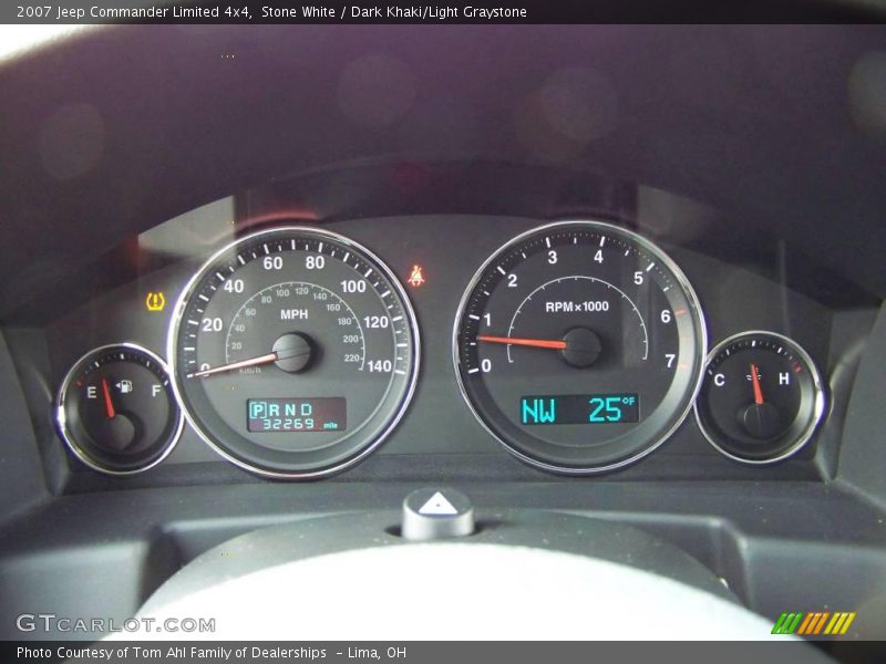 Stone White / Dark Khaki/Light Graystone 2007 Jeep Commander Limited 4x4