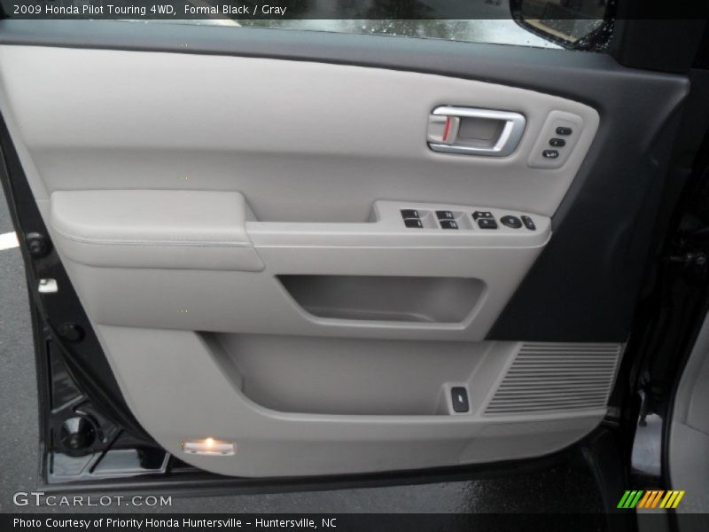 Formal Black / Gray 2009 Honda Pilot Touring 4WD