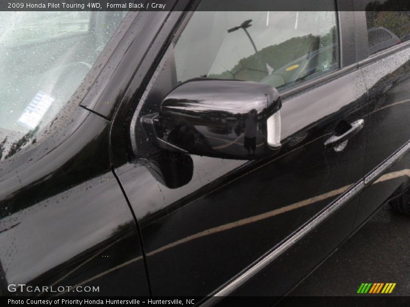 Formal Black / Gray 2009 Honda Pilot Touring 4WD