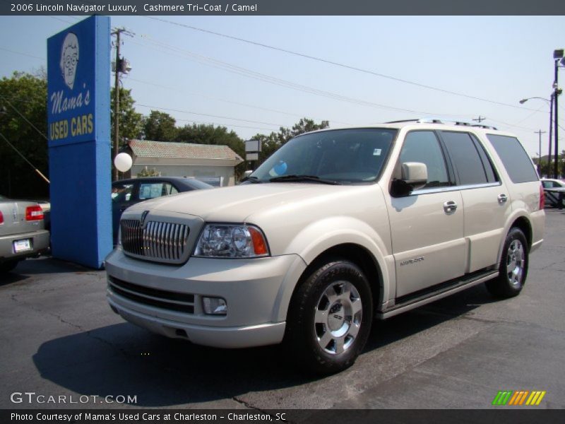 Cashmere Tri-Coat / Camel 2006 Lincoln Navigator Luxury