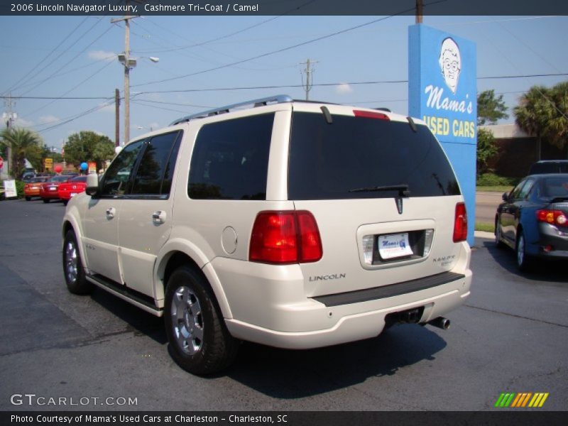 Cashmere Tri-Coat / Camel 2006 Lincoln Navigator Luxury
