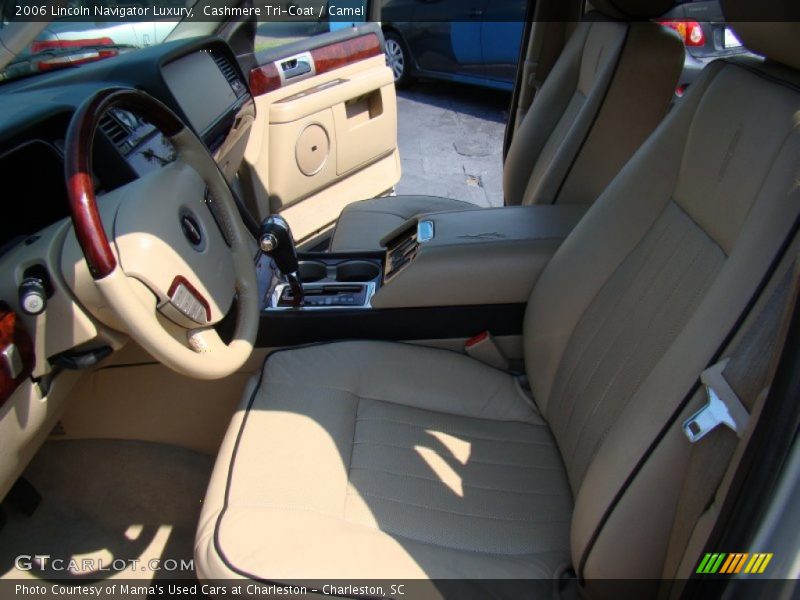 Cashmere Tri-Coat / Camel 2006 Lincoln Navigator Luxury