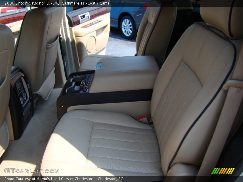 Cashmere Tri-Coat / Camel 2006 Lincoln Navigator Luxury