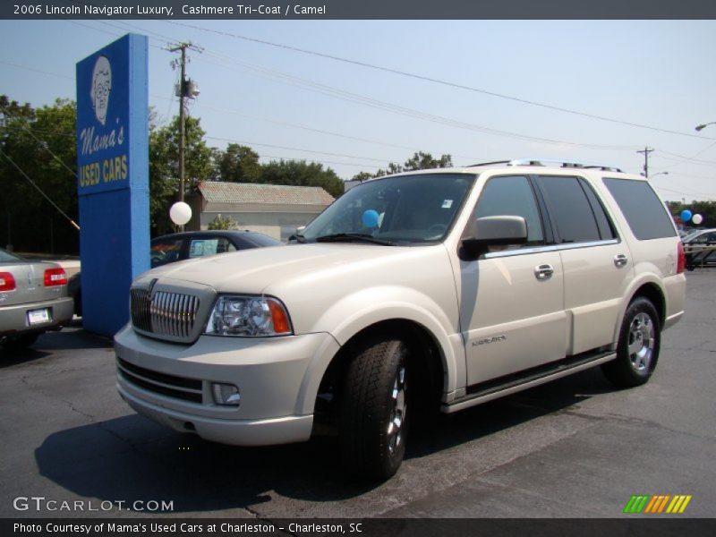 Cashmere Tri-Coat / Camel 2006 Lincoln Navigator Luxury
