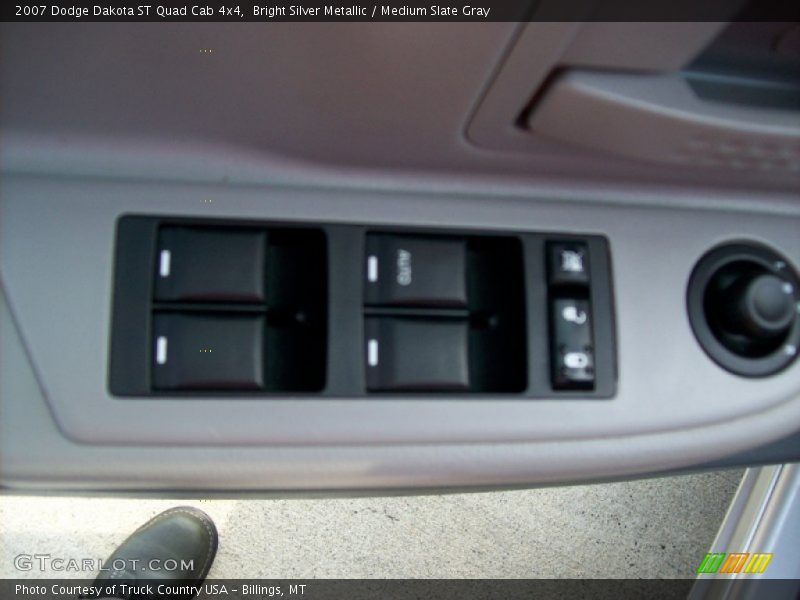 Bright Silver Metallic / Medium Slate Gray 2007 Dodge Dakota ST Quad Cab 4x4