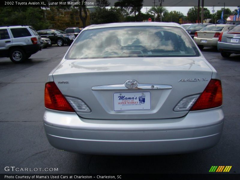 Lunar Mist Metallic / Stone 2002 Toyota Avalon XL
