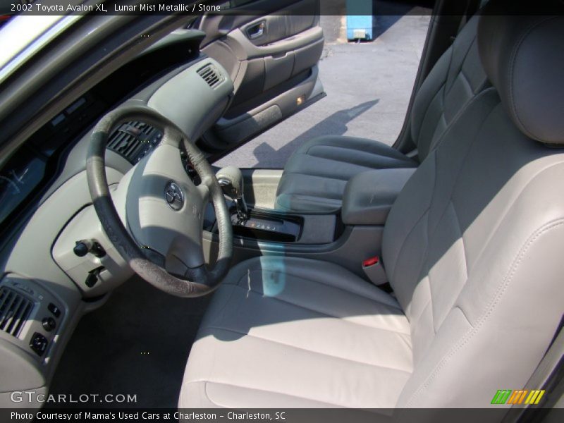 Lunar Mist Metallic / Stone 2002 Toyota Avalon XL