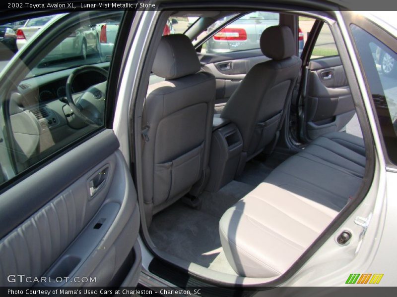 Lunar Mist Metallic / Stone 2002 Toyota Avalon XL