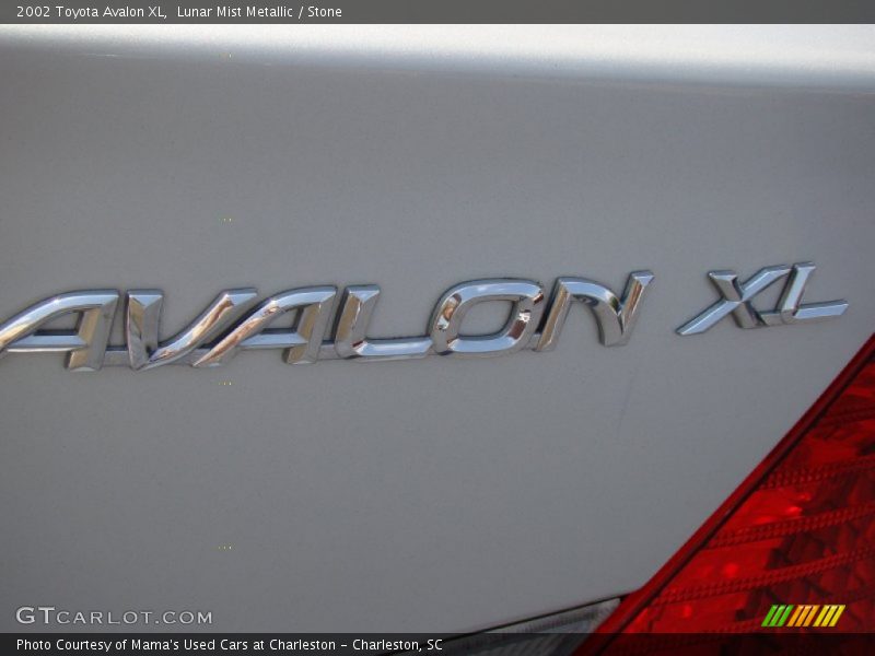 Lunar Mist Metallic / Stone 2002 Toyota Avalon XL