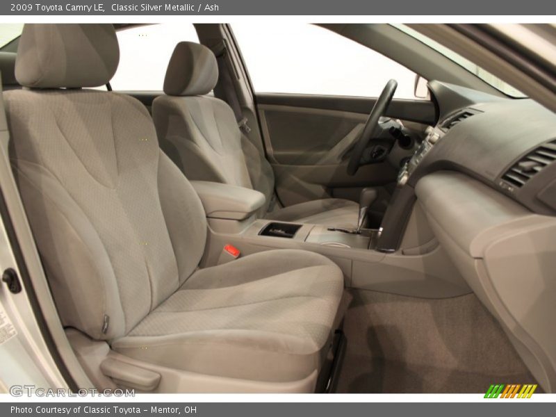 Classic Silver Metallic / Ash 2009 Toyota Camry LE