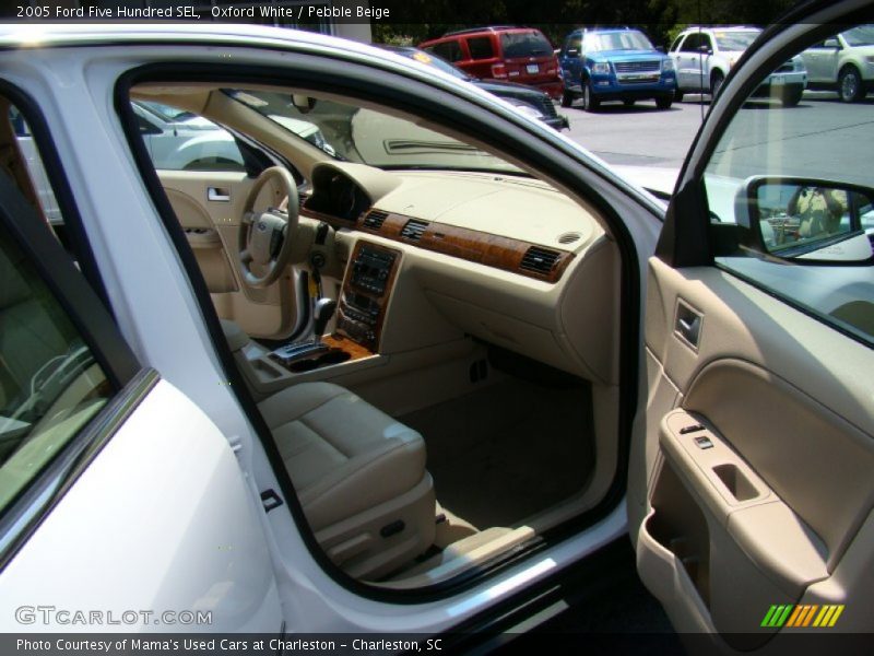 Oxford White / Pebble Beige 2005 Ford Five Hundred SEL