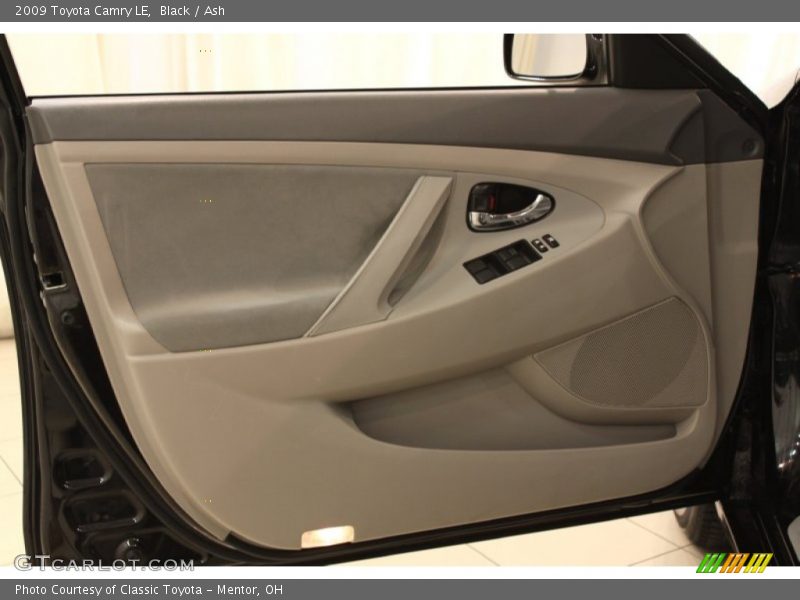 Black / Ash 2009 Toyota Camry LE