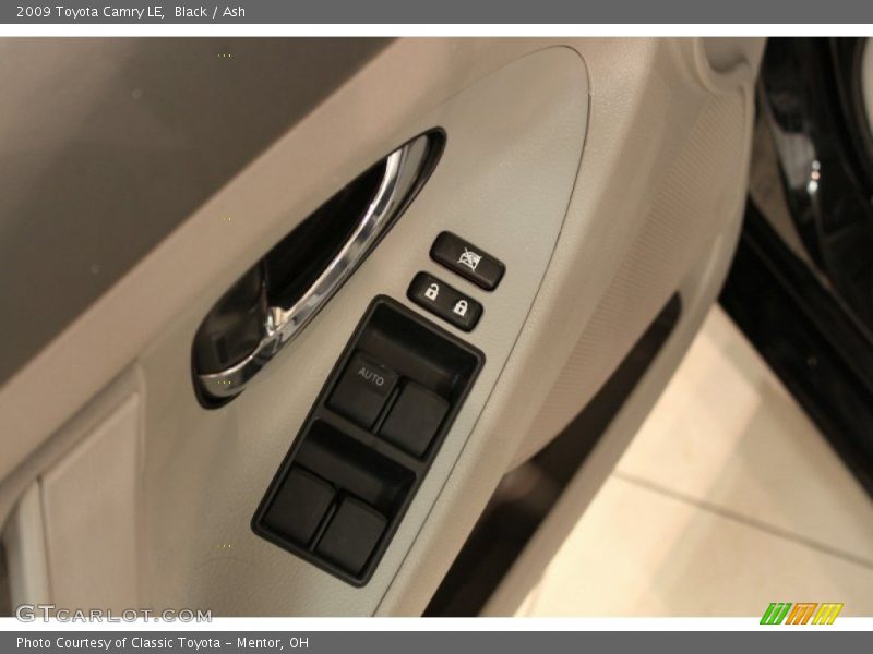 Black / Ash 2009 Toyota Camry LE