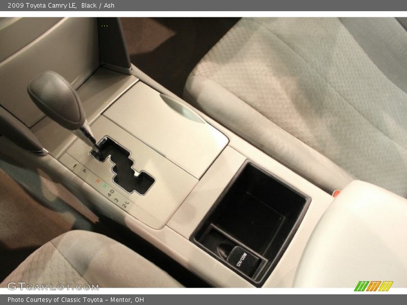 Black / Ash 2009 Toyota Camry LE