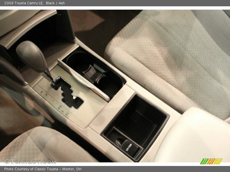 Black / Ash 2009 Toyota Camry LE