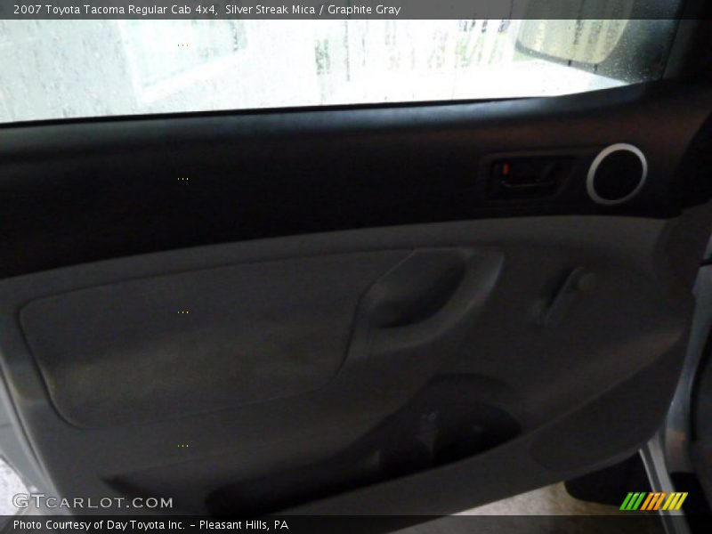 Silver Streak Mica / Graphite Gray 2007 Toyota Tacoma Regular Cab 4x4