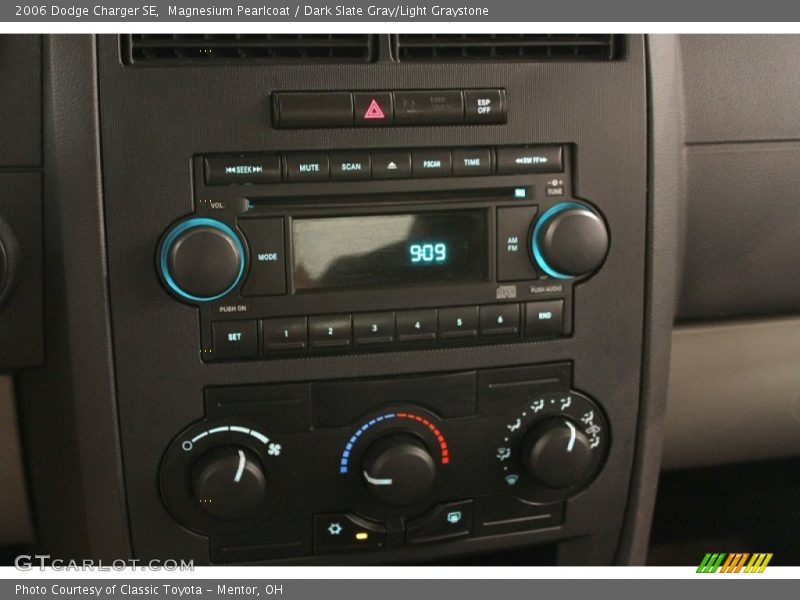 Magnesium Pearlcoat / Dark Slate Gray/Light Graystone 2006 Dodge Charger SE