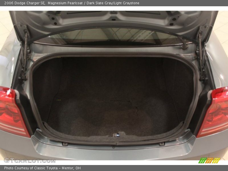 Magnesium Pearlcoat / Dark Slate Gray/Light Graystone 2006 Dodge Charger SE