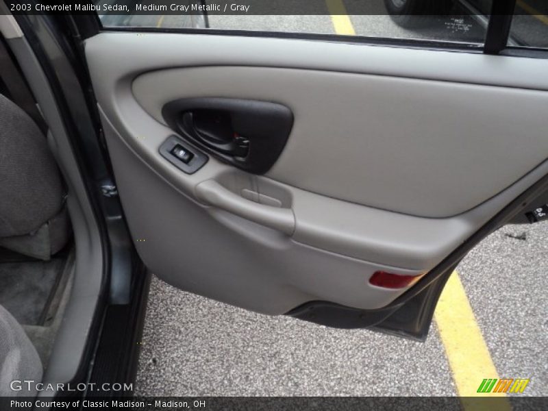 Medium Gray Metallic / Gray 2003 Chevrolet Malibu Sedan