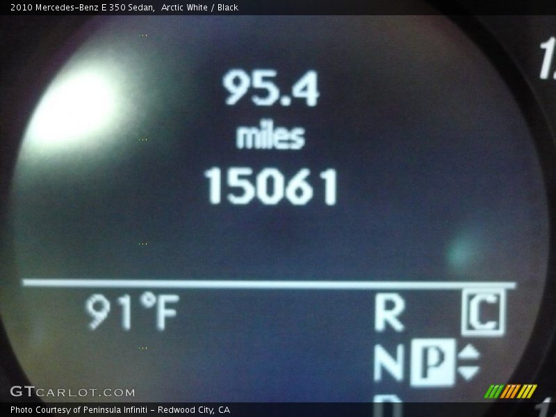 Arctic White / Black 2010 Mercedes-Benz E 350 Sedan