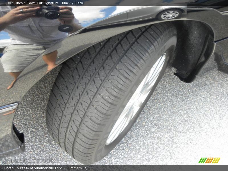Black / Black 2007 Lincoln Town Car Signature