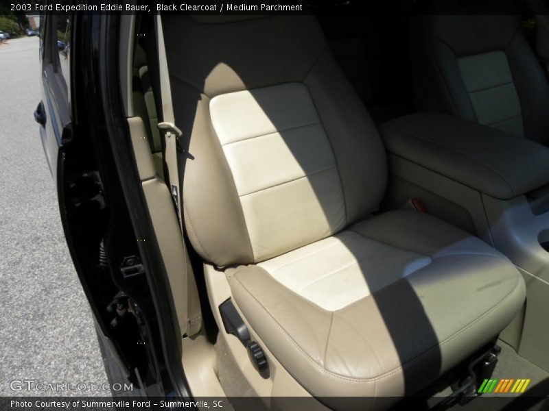 Black Clearcoat / Medium Parchment 2003 Ford Expedition Eddie Bauer