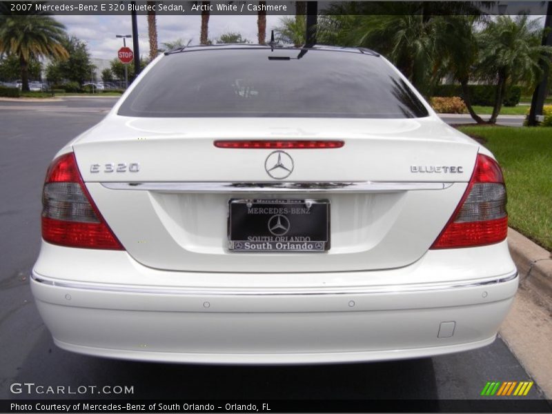 Arctic White / Cashmere 2007 Mercedes-Benz E 320 Bluetec Sedan