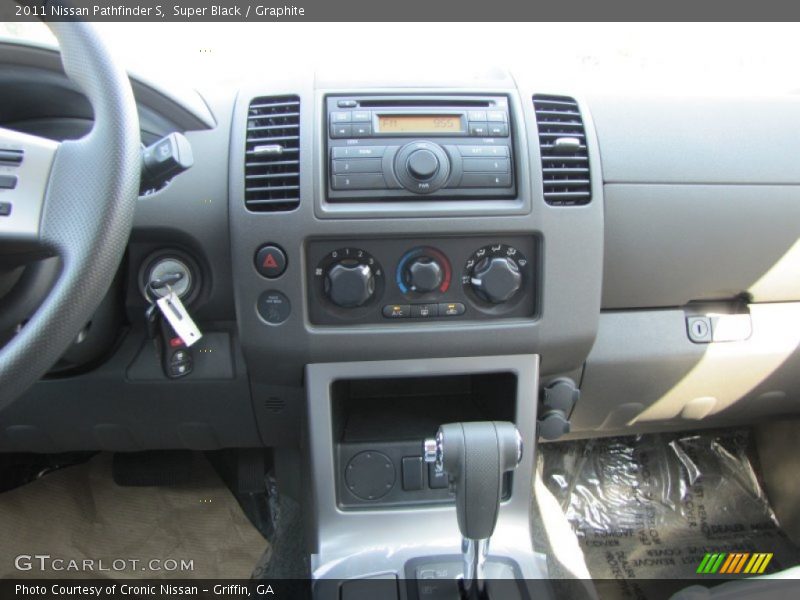 Super Black / Graphite 2011 Nissan Pathfinder S