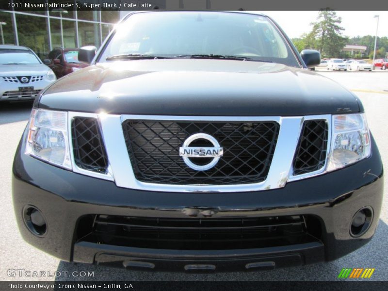 Super Black / Cafe Latte 2011 Nissan Pathfinder S