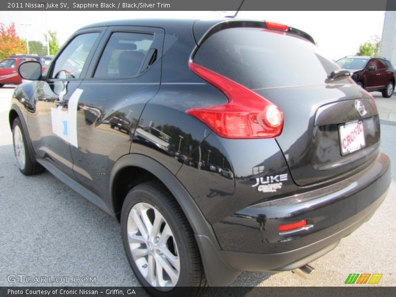 Sapphire Black / Black/Silver Trim 2011 Nissan Juke SV