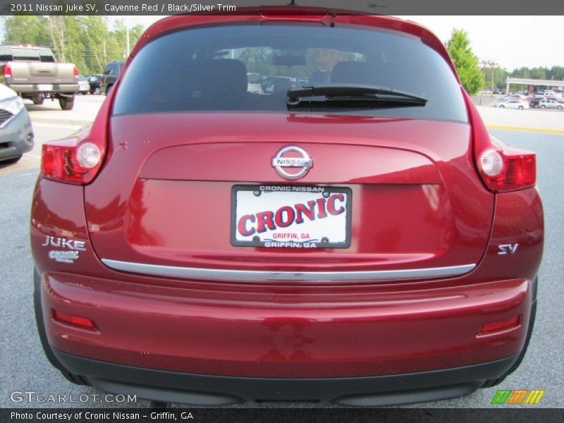 Cayenne Red / Black/Silver Trim 2011 Nissan Juke SV
