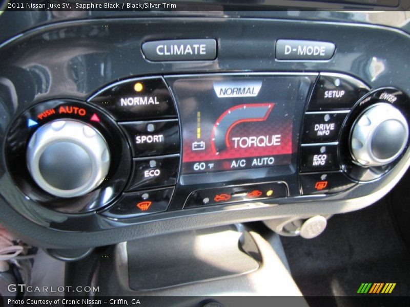 Sapphire Black / Black/Silver Trim 2011 Nissan Juke SV