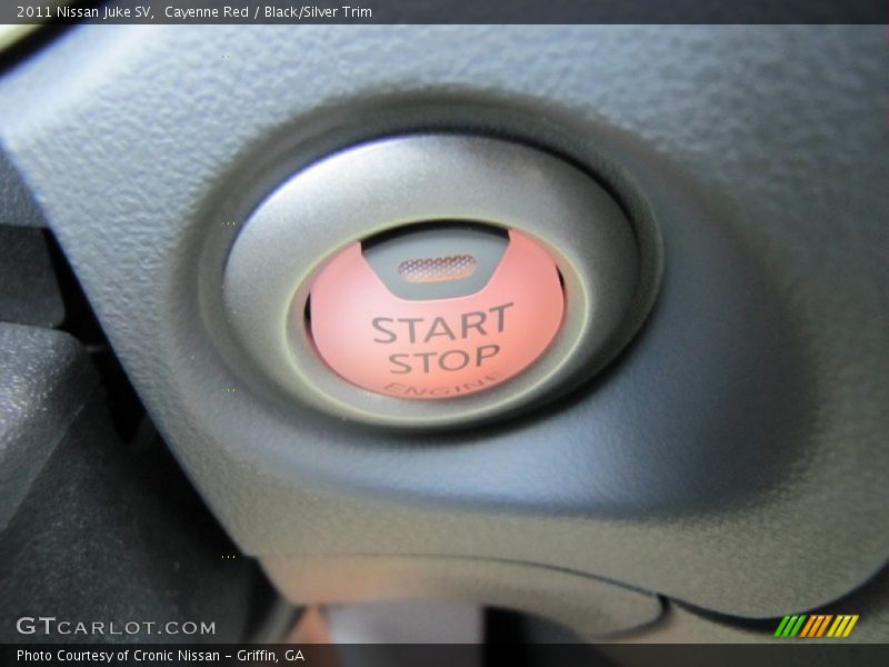 Cayenne Red / Black/Silver Trim 2011 Nissan Juke SV