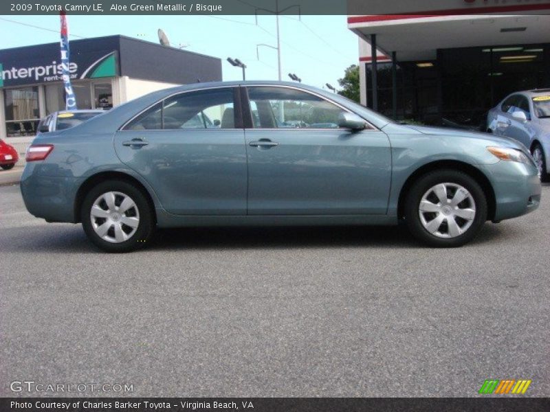 Aloe Green Metallic / Bisque 2009 Toyota Camry LE