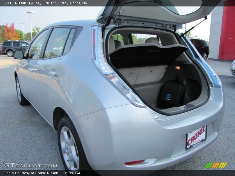  2011 LEAF SL Trunk