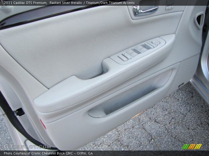 Radiant Silver Metallic / Titanium/Dark Titanium Accents 2011 Cadillac DTS Premium