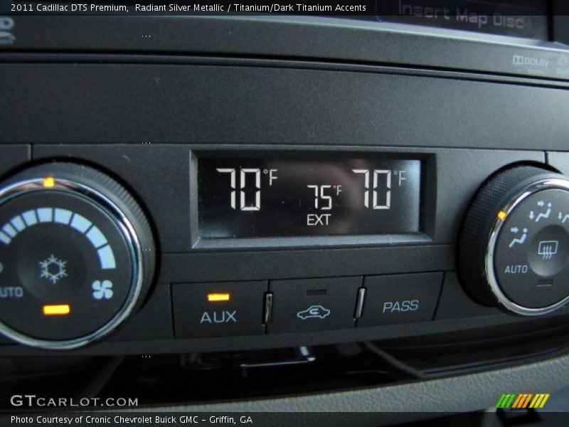 Radiant Silver Metallic / Titanium/Dark Titanium Accents 2011 Cadillac DTS Premium