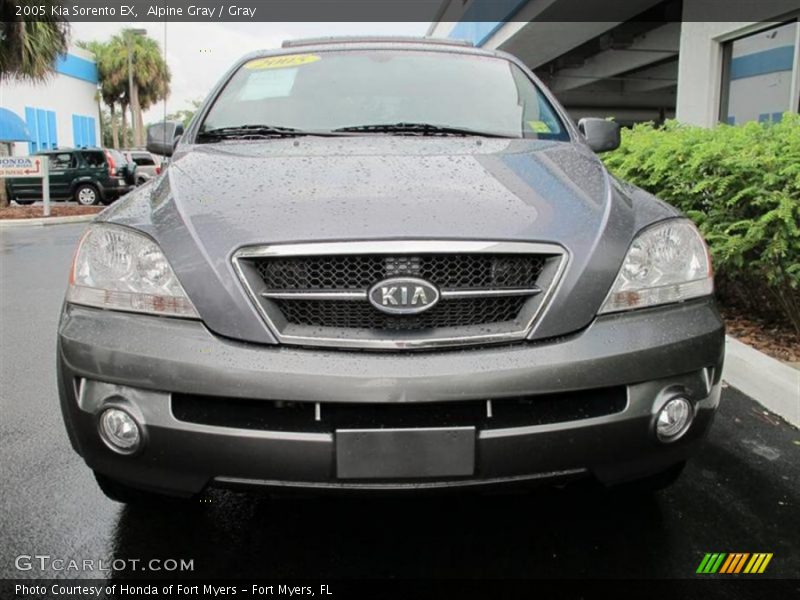 Alpine Gray / Gray 2005 Kia Sorento EX