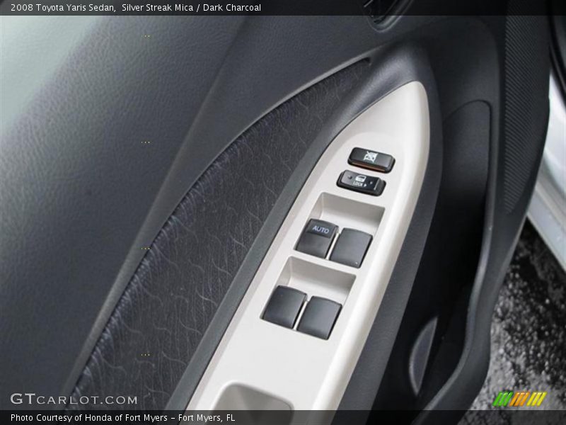 Silver Streak Mica / Dark Charcoal 2008 Toyota Yaris Sedan