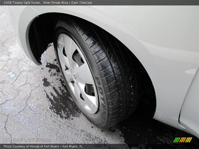 Silver Streak Mica / Dark Charcoal 2008 Toyota Yaris Sedan
