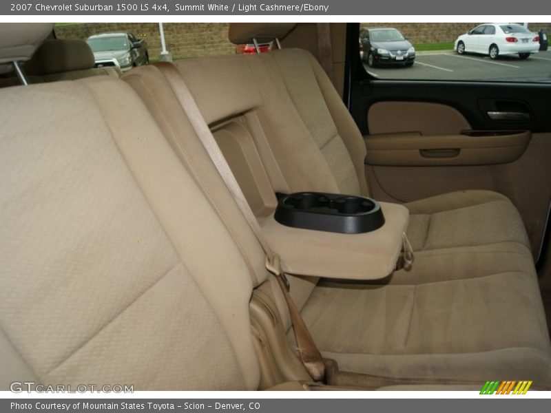Summit White / Light Cashmere/Ebony 2007 Chevrolet Suburban 1500 LS 4x4